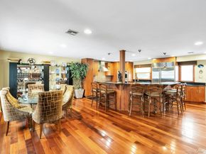 2043 Ripley, Merrick NY 11566