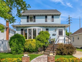 105 Howell Street