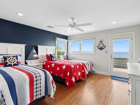 5218 Peconic Bay Boulevard, Laurel NY 11948