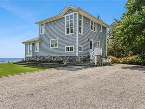 5218 Peconic Bay Boulevard, Laurel NY 11948