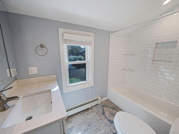 301 Center Bay Drive, West Islip NY 11795
