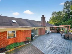 15 Lakeshore Drive, Eastchester NY 10709