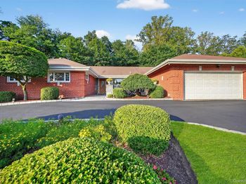 15 Lakeshore Drive