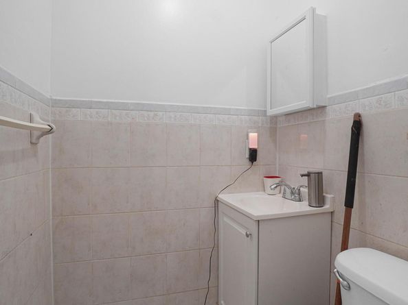 3319 Decatur Avenue, Bronx NY 10467