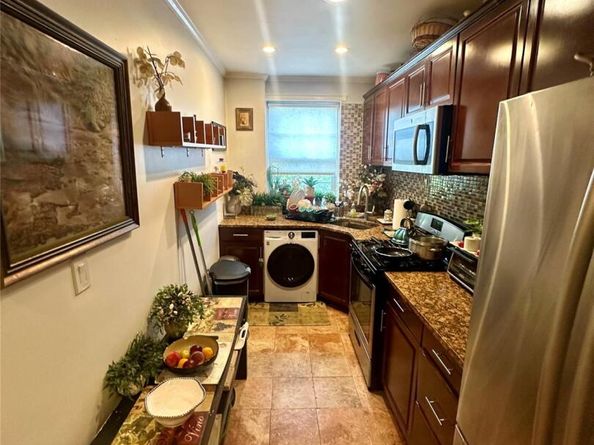 14104 77th Avenue 75E, Flushing NY 11367