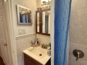 14104 77th Avenue 75E, Flushing NY 11367