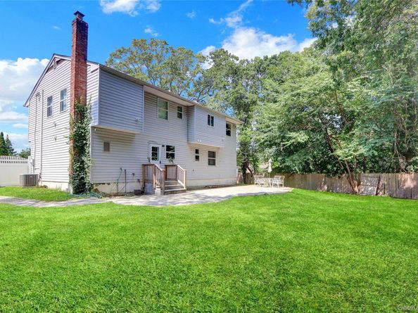 100 Erlanger Boulevard, North Babylon NY 11703