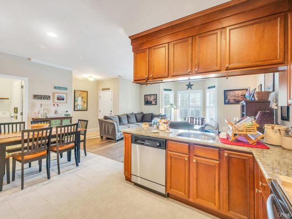 305 Okeefe Court, Oakdale NY 11769