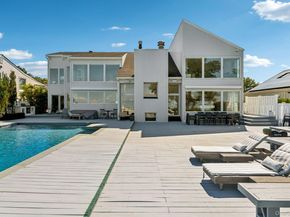 19 Oak Point Drive N, Bayville NY 11709