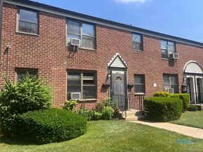 196-11 69th Avenue 2nd fl, Fresh Meadows NY 11365