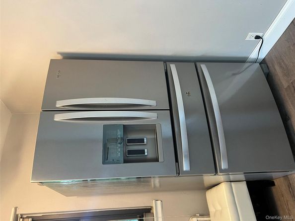 196-11 69th Avenue 2nd fl, Fresh Meadows NY 11365