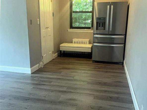 196-11 69th Avenue 2nd fl, Fresh Meadows NY 11365