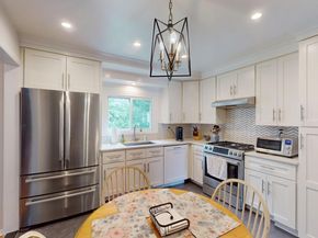 15 Iselin Drive, New Rochelle NY 10804