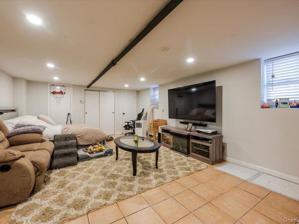 3031 Coddington Avenue, Bronx NY 10461