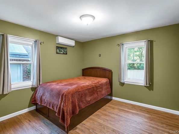 24 Ormond Street, Dix Hills NY 11746