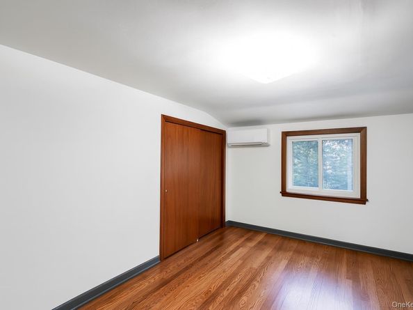24 Ormond Street, Dix Hills NY 11746
