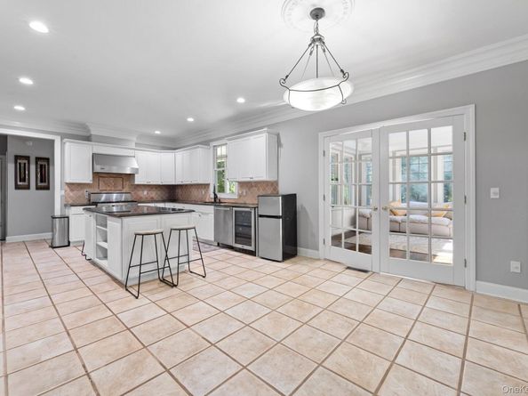 18 Watercrest Court, Head Of The Harbor NY 11780