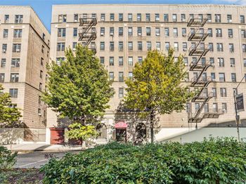 941 Jerome Avenue