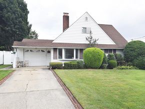 56 Greenbelt Lane, Levittown NY 11756