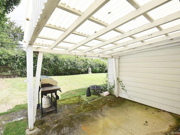 56 Greenbelt Lane, Levittown NY 11756