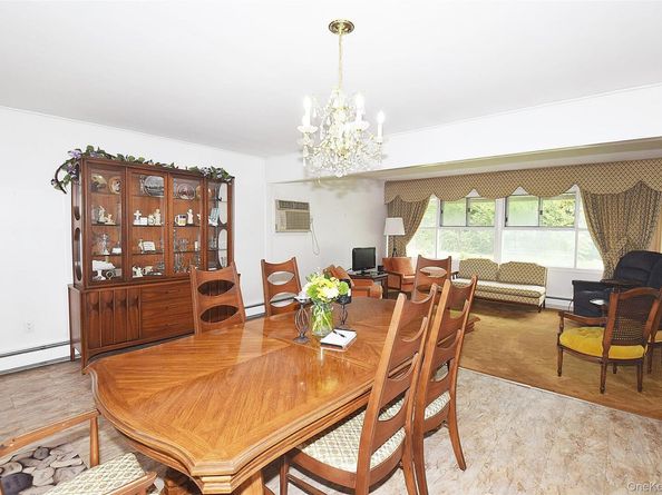 56 Greenbelt Lane, Levittown NY 11756
