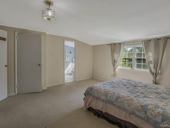 9 Hill Drive, Oyster Bay NY 11771