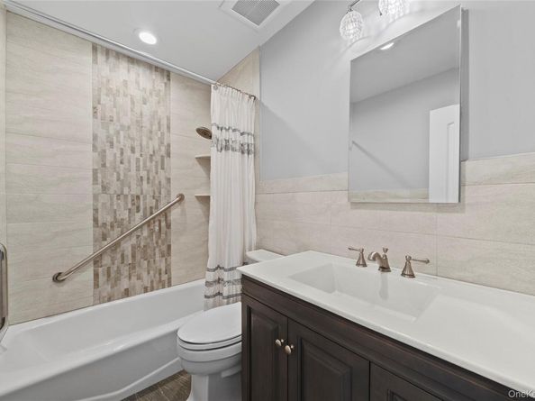 42 Schoolhouse Road, Old Bethpage NY 11804