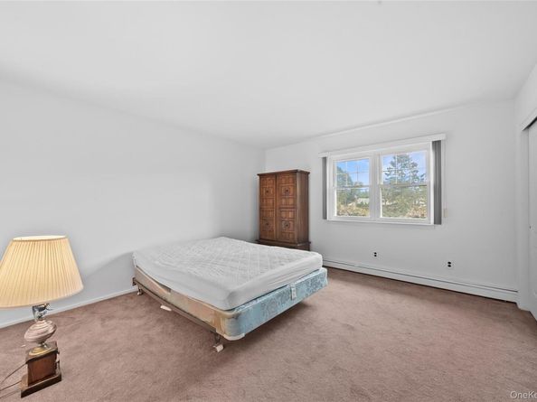 42 Schoolhouse Road, Old Bethpage NY 11804