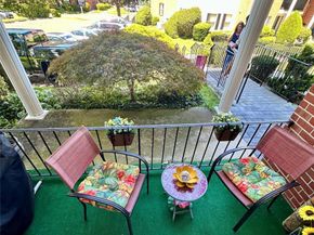 124 Santa Barbara Drive, Plainview NY 11803