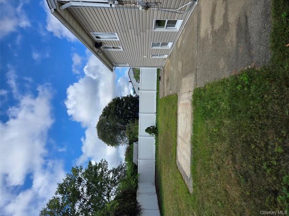 224 Yoakum Avenue, Farmingdale NY 11735