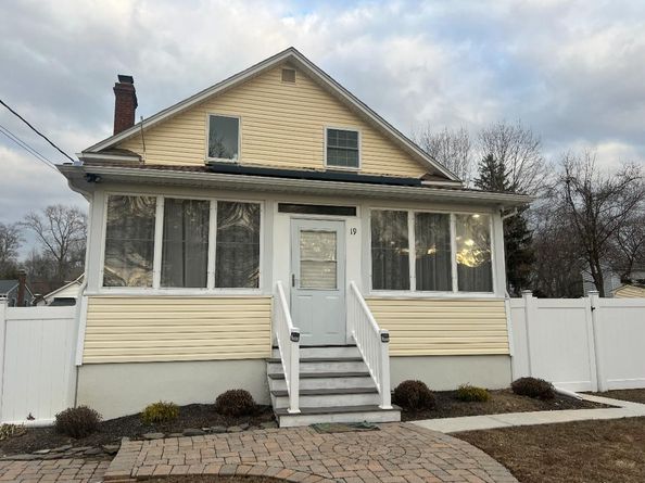 19 Milburn Road, Sound Beach NY 11789