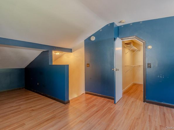 21 Mount Snow Lane, Coram NY 11727