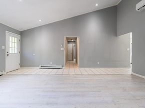 21 Mount Snow Lane, Coram NY 11727