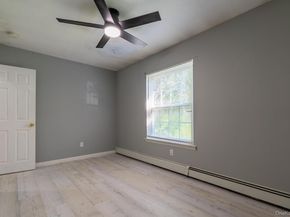 21 Mount Snow Lane, Coram NY 11727