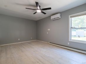 21 Mount Snow Lane, Coram NY 11727