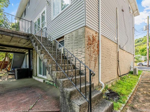 8 Gerri Lane, Yonkers NY 10703