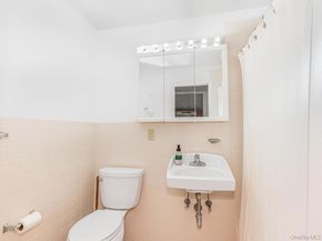 8 Gerri Lane, Yonkers NY 10703