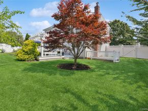 7 Mark Lane, Farmingville NY 11738