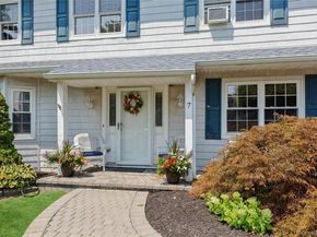 7 Mark Lane, Farmingville NY 11738