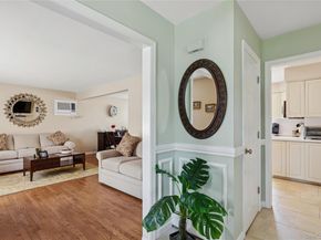 7 Mark Lane, Farmingville NY 11738
