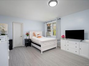10 Bryant Crescent 2A, White Plains NY 10605