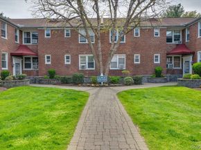 10 Bryant Crescent 2A, White Plains NY 10605