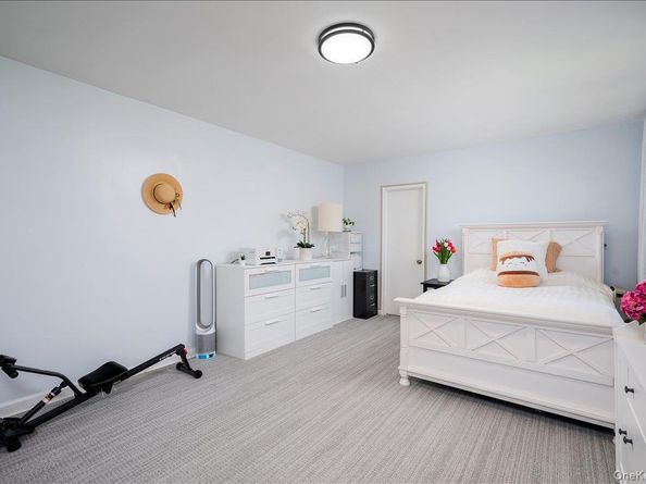 10 Bryant Crescent 2A, White Plains NY 10605