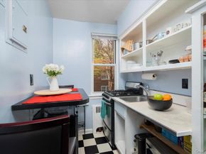 10 Bryant Crescent 2A, White Plains NY 10605