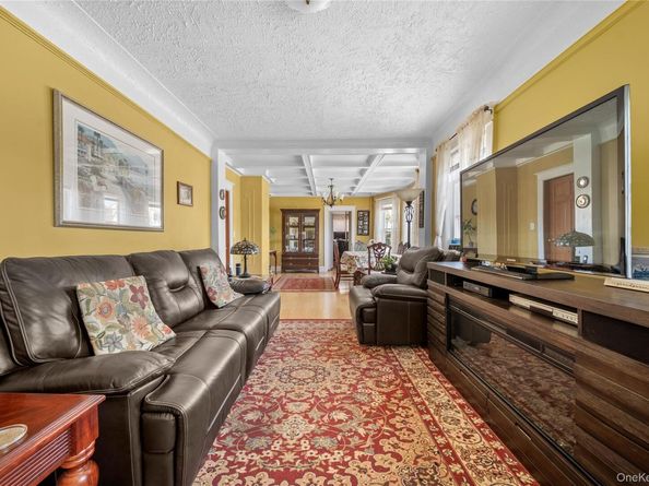 152-19 85th Drive, Briarwood NY 11432