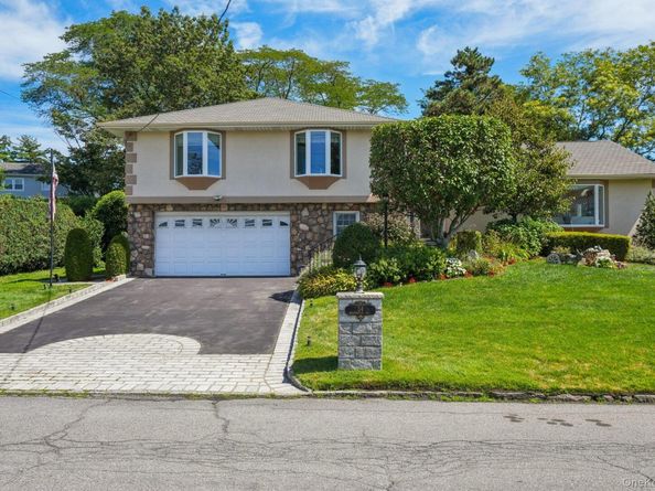 34 Kensington Oval, New Rochelle NY 10805