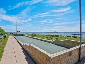 34 Kensington Oval, New Rochelle NY 10805