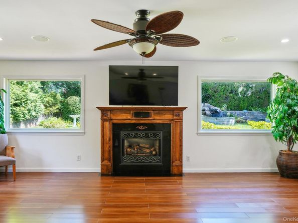 34 Kensington Oval, New Rochelle NY 10805