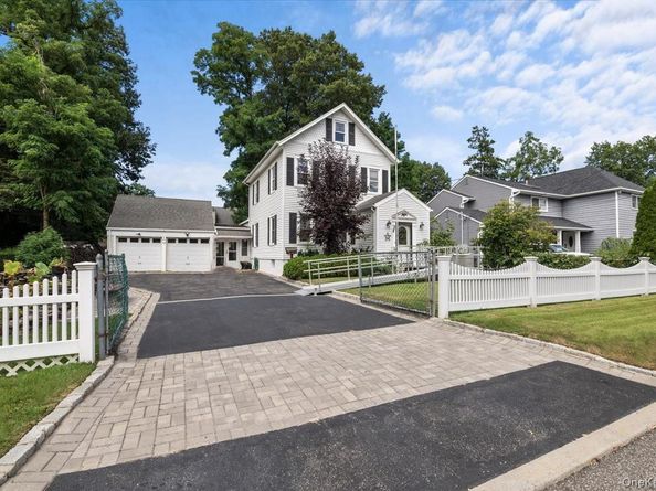 88 Coles Street, Glen Cove NY 11542