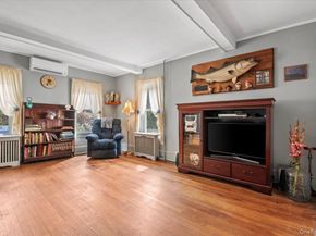 88 Coles Street, Glen Cove NY 11542